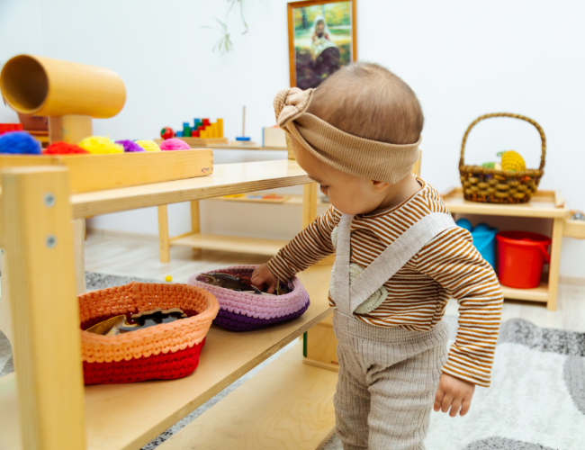 a montessori bookshelf allows a child to reach books independently