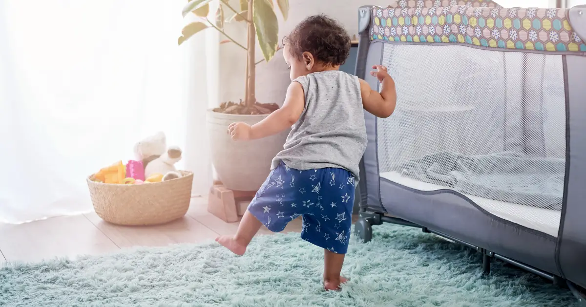 cdc developmental milestones - baby learning to walk