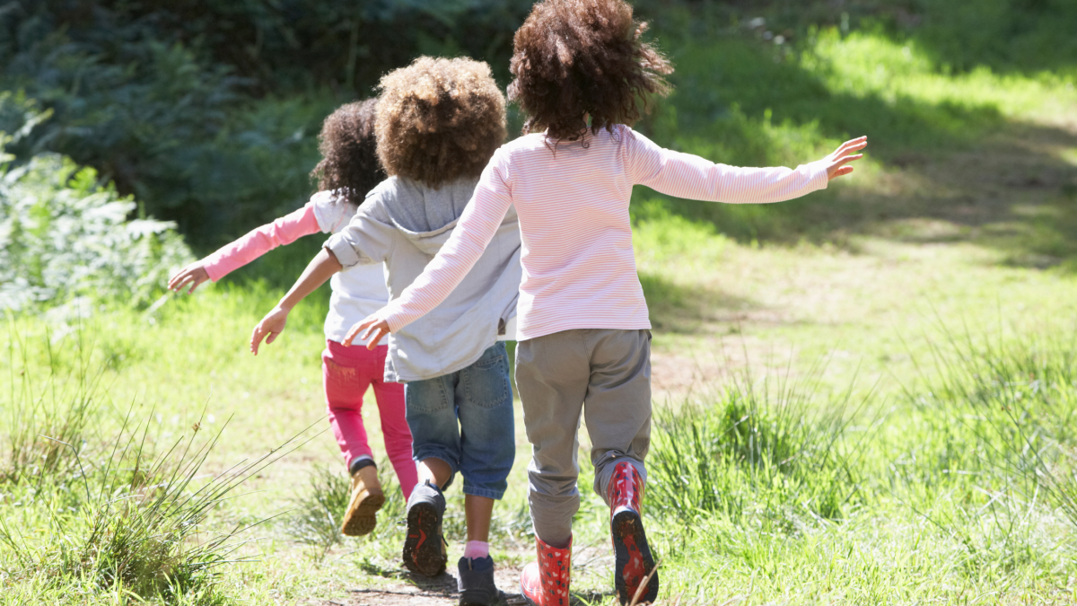 forest school activities include art, like making clay faces on clay creatures