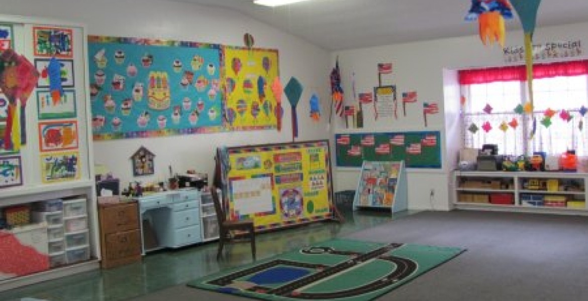 Lakewood Village Community Church Nursery School Paper Pinecone Lakewood Village Community Church